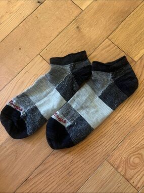 Darn Tough Men's Low-Cut Performance Socks